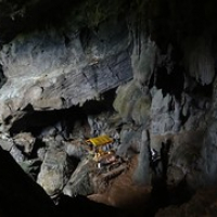 Phoukam Höhle oberhalb der blauen Lagune • <a style="font-size:0.8em;" href="http://www.flickr.com/photos/127204351@N02/19199174486/" target="_blank">View on Flickr</a>