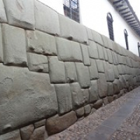in dieser Mauer ist der berühmte 12seitige Stein...findet ihr ihn? • <a style="font-size:0.8em;" href="http://www.flickr.com/photos/127204351@N02/15101628523/" target="_blank">View on Flickr</a>
