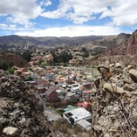 Blick zu einem Vorort von La Paz • <a style="font-size:0.8em;" href="http://www.flickr.com/photos/127204351@N02/15528303468/" target="_blank">View on Flickr</a>