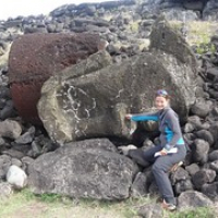 ob der Moai es mag, wenn man ihm in die Nase fährt? • <a style="font-size:0.8em;" href="http://www.flickr.com/photos/127204351@N02/15717594767/" target="_blank">View on Flickr</a>