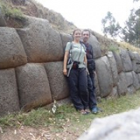 Größenvergleich...wie haben die Inka diese Steine so toll behauen bei der Größe? • <a style="font-size:0.8em;" href="http://www.flickr.com/photos/127204351@N02/15719102321/" target="_blank">View on Flickr</a>