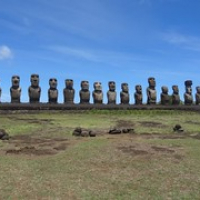 Tongariki...die größte Ansammlung von Moai • <a style="font-size:0.8em;" href="http://www.flickr.com/photos/127204351@N02/15902715182/" target="_blank">View on Flickr</a>
