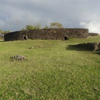dieses Gebäude steht bei den Moai Tahai • <a style="font-size:0.8em;" href="http://www.flickr.com/photos/127204351@N02/15281101284/" target="_blank">View on Flickr</a>